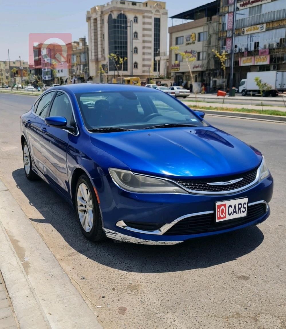 Chrysler 200